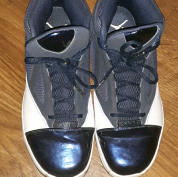 Men's Size 10 Blue & White Jordans - Picture 1 of 2